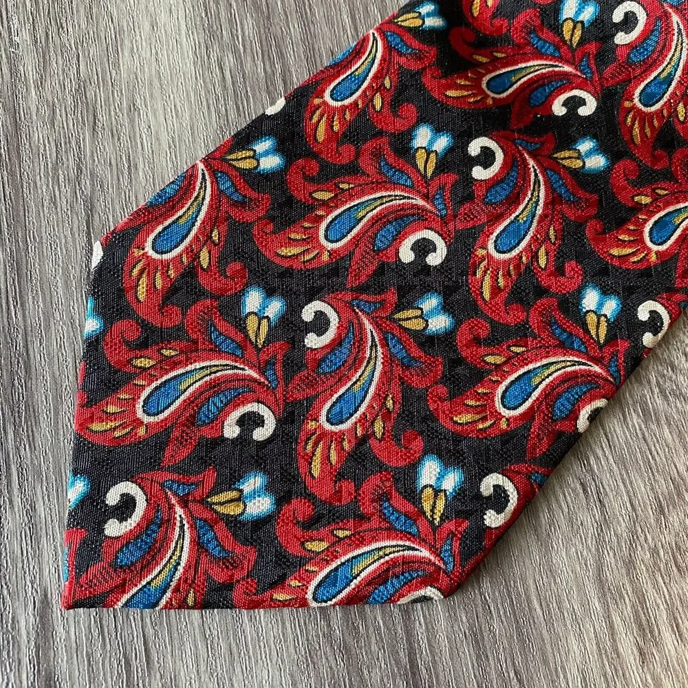 Christian Dior Monsieur Men's Neck Tie Red Black Paisley Polyester Made In USA